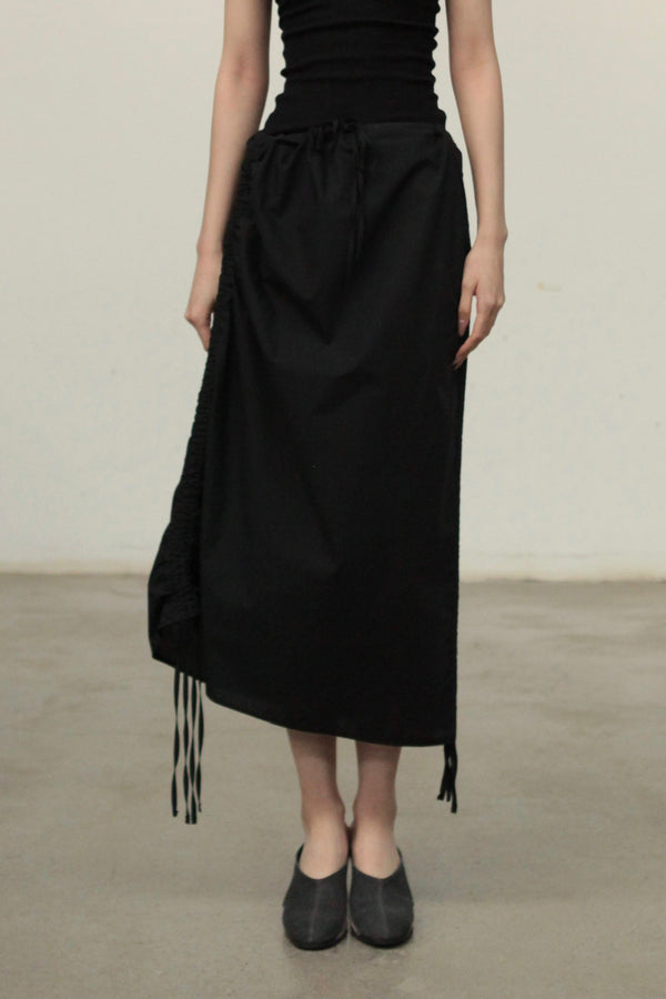 BASERANGE pattern suspender skirt SKPS-CO-SP24 black